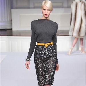 Oscar de la Renta Silk Cashmere V Back Sweater